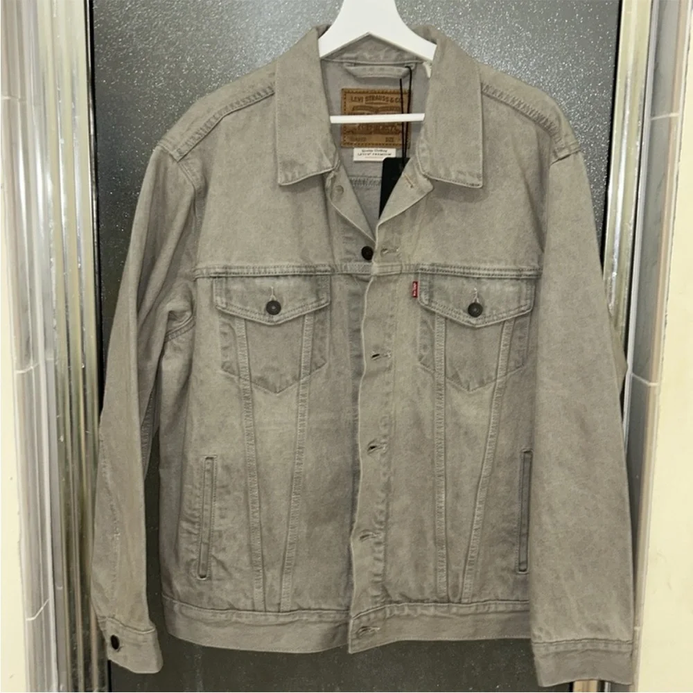 ❤️🔥FIRM PRICE❤️🔥Levi’s Premium Relaxed Fit Trucker Jacket - Picture 2 of 9